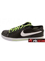 D�msk� boty Nike - klikn�te pro v�t�� n�hled